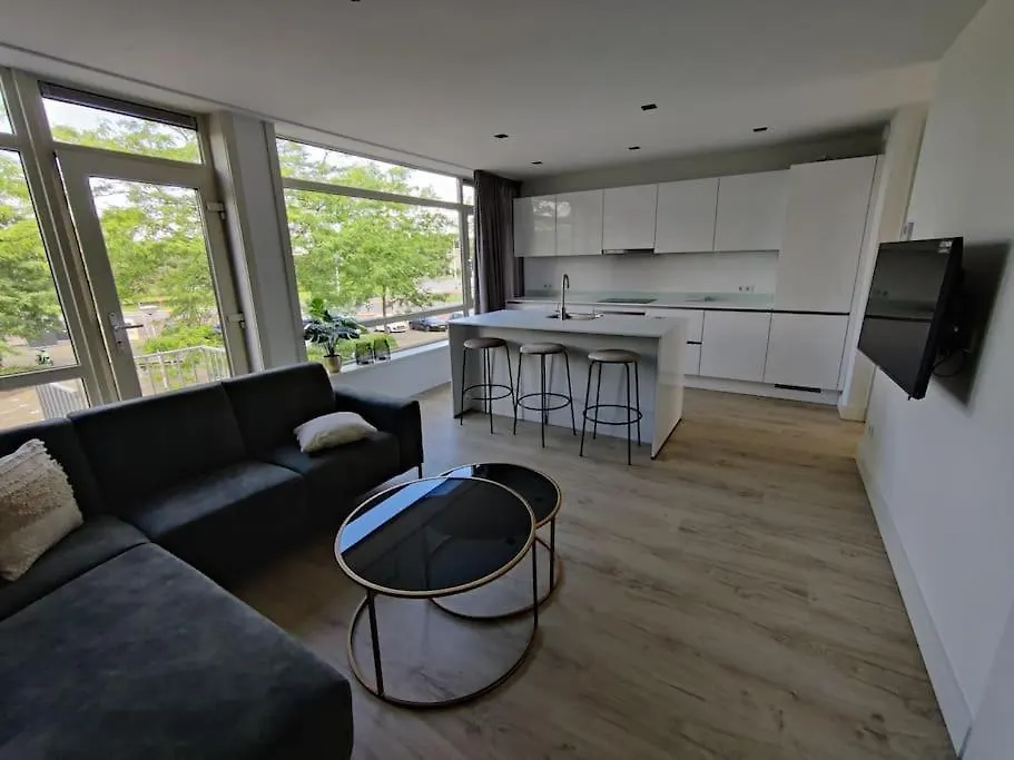 K50173 Modern Apartment Near The Center Эйндховен